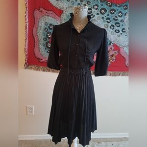 Vintage collared euc pleated black dress